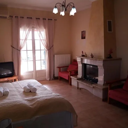 Athineos Daire *